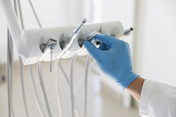 Professional Tooth Extraction technician working in Easton, CA